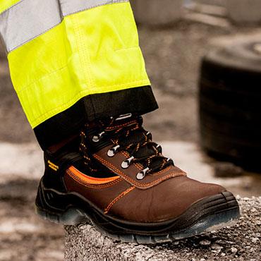 Footwear measurement step 2 Footwear measurement step 2